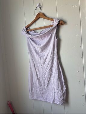 Aritzia contour fold-over off-the-shoulder neckline Medium